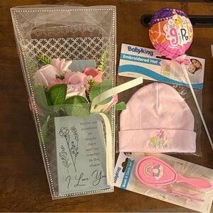 Baby Girl Gift Box set of 4 Light Pink with Flowers